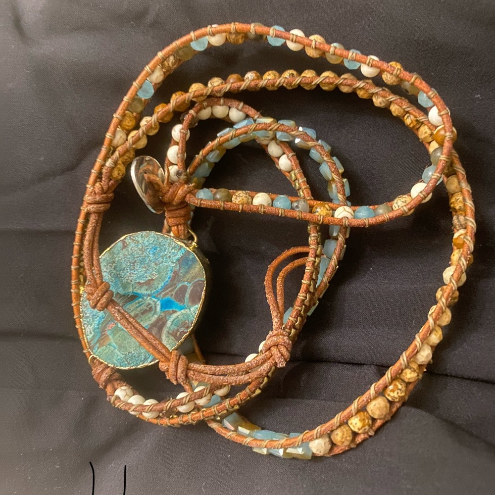 Bracelets - Picture 13 of 15